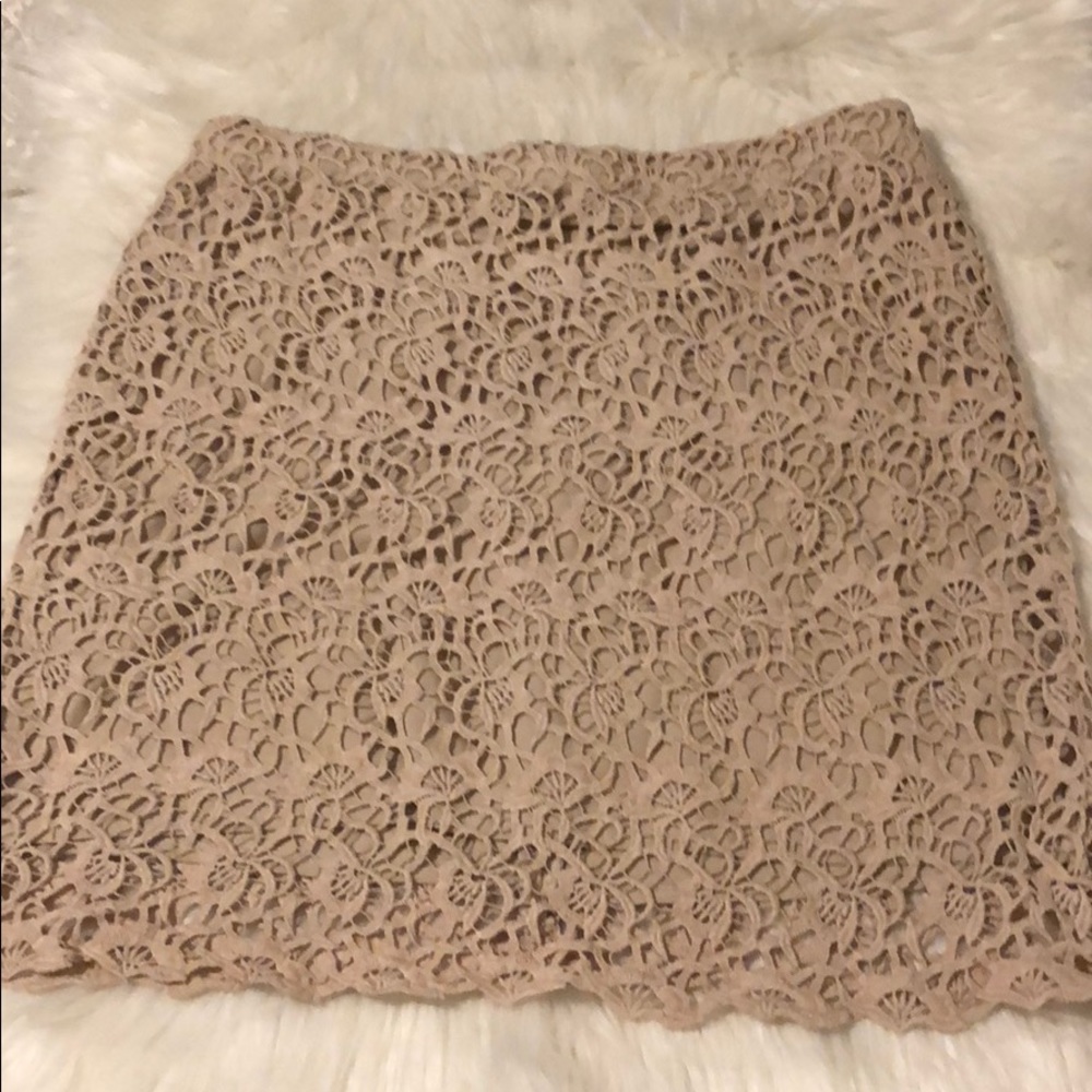 Kenar Lace Tan Skirt Size Medium
